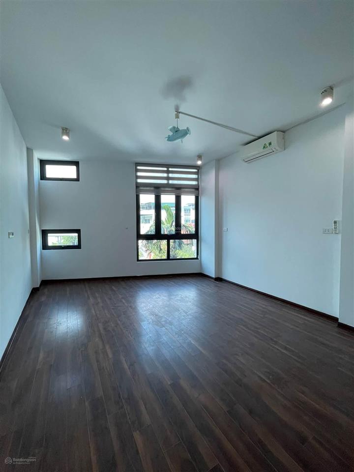 5m ra mặt đường hoàng mai 35m2 x4t giá 6.5 tỷ sổ cc có tl bao qh 2 thoáng dân xây
