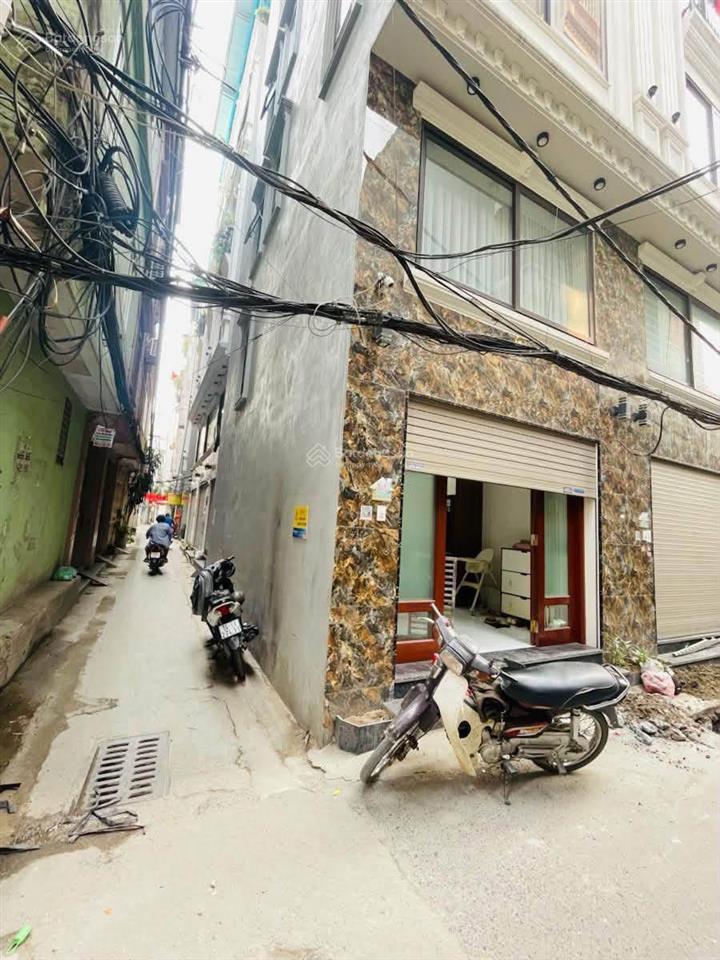 Ô tô đỗ cổng phố trương định 35m2 x4t giá 5.8 tỷ sổ cc 2 thoáng có tl bao qh