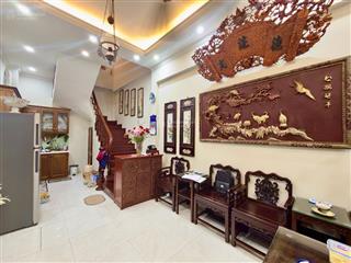 Ô tô đỗ cổng phố giáp bát 45m2 x5t giá 8.4 tỷ sổ cc 5m ta mặt phố có tl bao qh