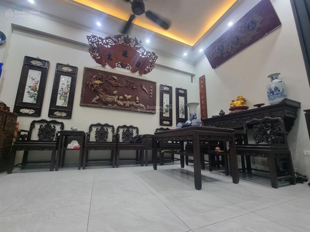 Ô tô đỗ cổng phố giáp bát 45m2 x5t giá 8.4 tỷ sổ cc 5m ta mặt phố có tl bao qh