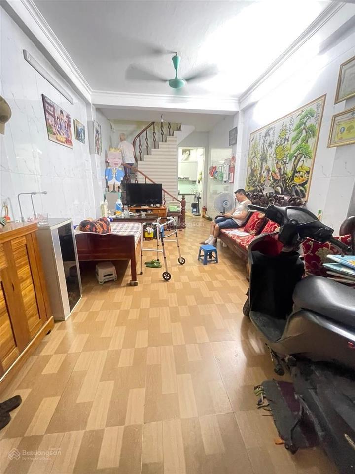 Gần phố tân mai 37m2 x 4t giá 4.7 tỷ 2 thoáng dân xây nông, thông tứ tung có tl bao qh