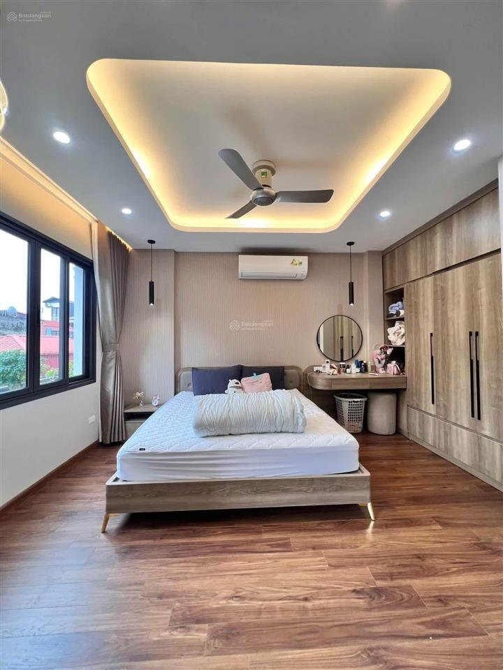 Gần phố lương khánh thiện 40m2 x 4t giá 5.6 tỷ nhà dân xây chắc chắn sổ đỏ cc có tl
