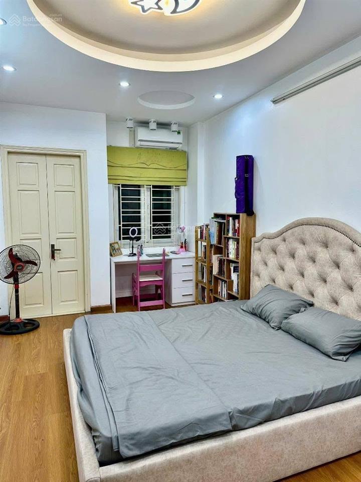 Ngõ ba gác tránh phố định công 40m2 x5t nhà xây mới sổ cc giá 6.6 tỷ có tl bao qh