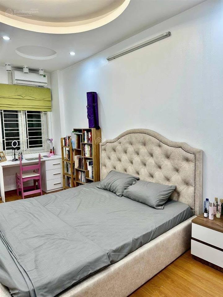 Ngõ ba gác tránh phố định công 40m2 x5t nhà xây mới sổ cc giá 6.6 tỷ có tl bao qh