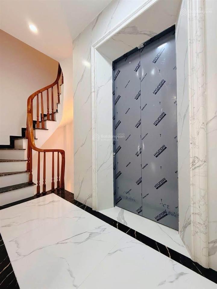 Ô tô đỗ phố trần đại nghĩa 50m2 x5t thang máy nhà mới xây ở ngay sổ cc có tl bao qh