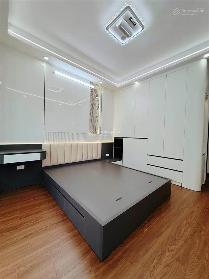 Ô tô đỗ phố trần đại nghĩa 50m2 x5t thang máy nhà mới xây ở ngay sổ cc có tl bao qh