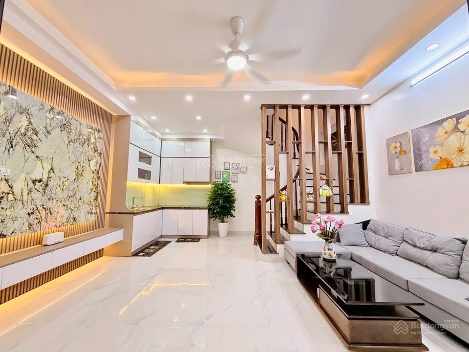 Sát các bệnh viện lớn khu phương mai 64m2 x5t giá 12 tỷ sổ cc 2 thoáng 8pn ở ngay có tl