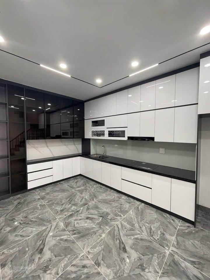 Ô tô đỗ cổng phố minh khai 40m2 x4t giá 6.5 tỷ sổ cc 2 thoáng dân xây có tl