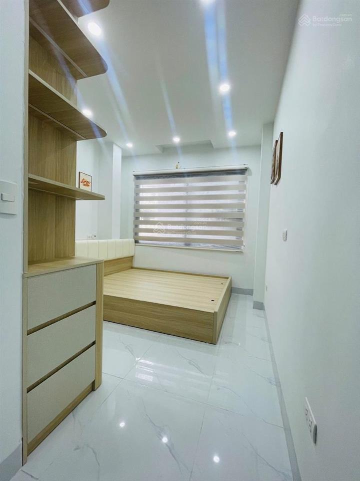 Gần phố trần khát chân 35m2 x5t giá nhỉnh 6 tỷ sổ cc có tl 2 thoáng dân xây ở ngay