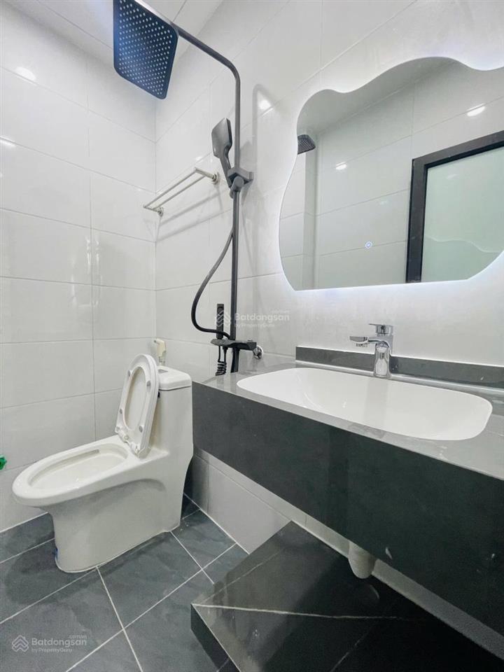 Gần phố trần khát chân 35m2 x5t giá nhỉnh 6 tỷ sổ cc có tl 2 thoáng dân xây ở ngay