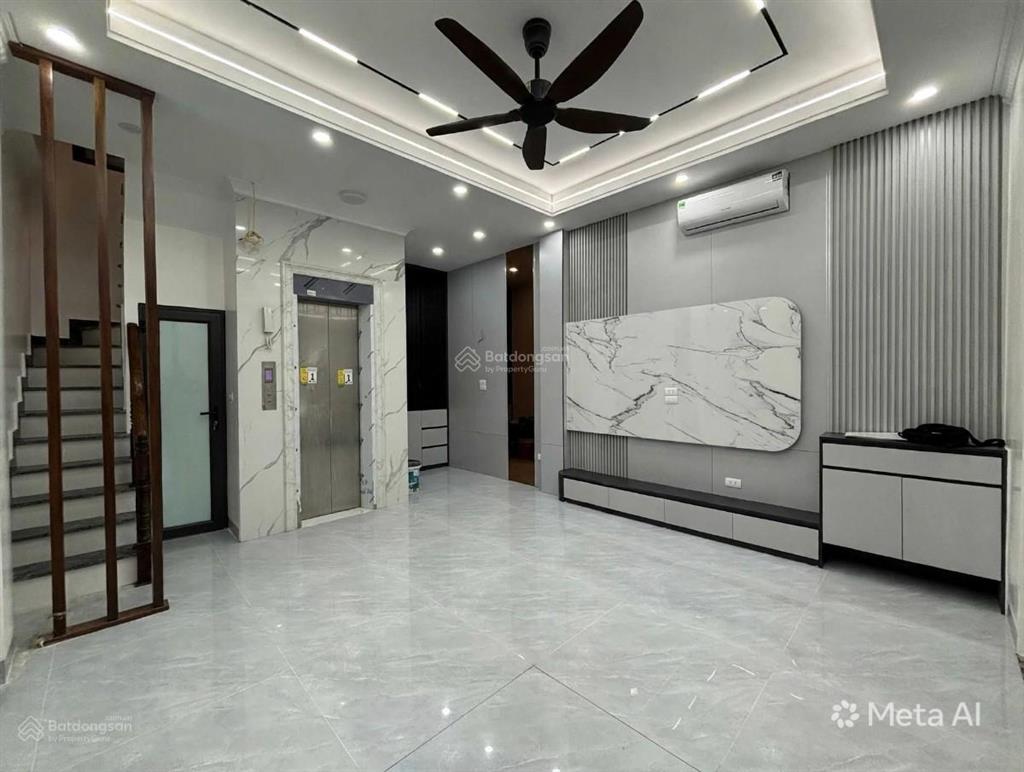Lô góc phố minh khai 45m2 x5t thang máy nhập khẩu nhà đẹp 2 thoáng xây mới ở ngay sổ cc có tl