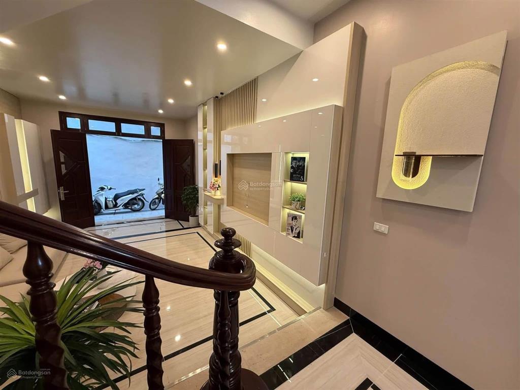 Gần phố thanh nhàn 45m2 x3t giá nhỉnh 5 tỷ sổ cc có tl bao qh 3 thoáng lô góc nhà đẹp dân xây