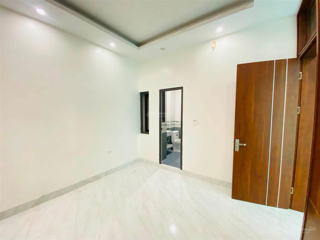 Mặt ngõ kinh doanh phố giáp bát 40m2 x5t giá 8 tỷ sổ cc có tl bao qh