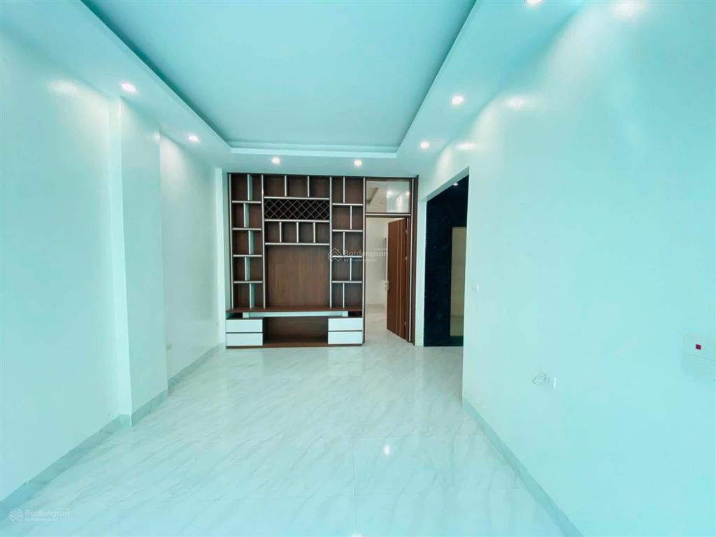 Mặt ngõ kinh doanh phố giáp bát 40m2 x5t giá 8 tỷ sổ cc có tl bao qh