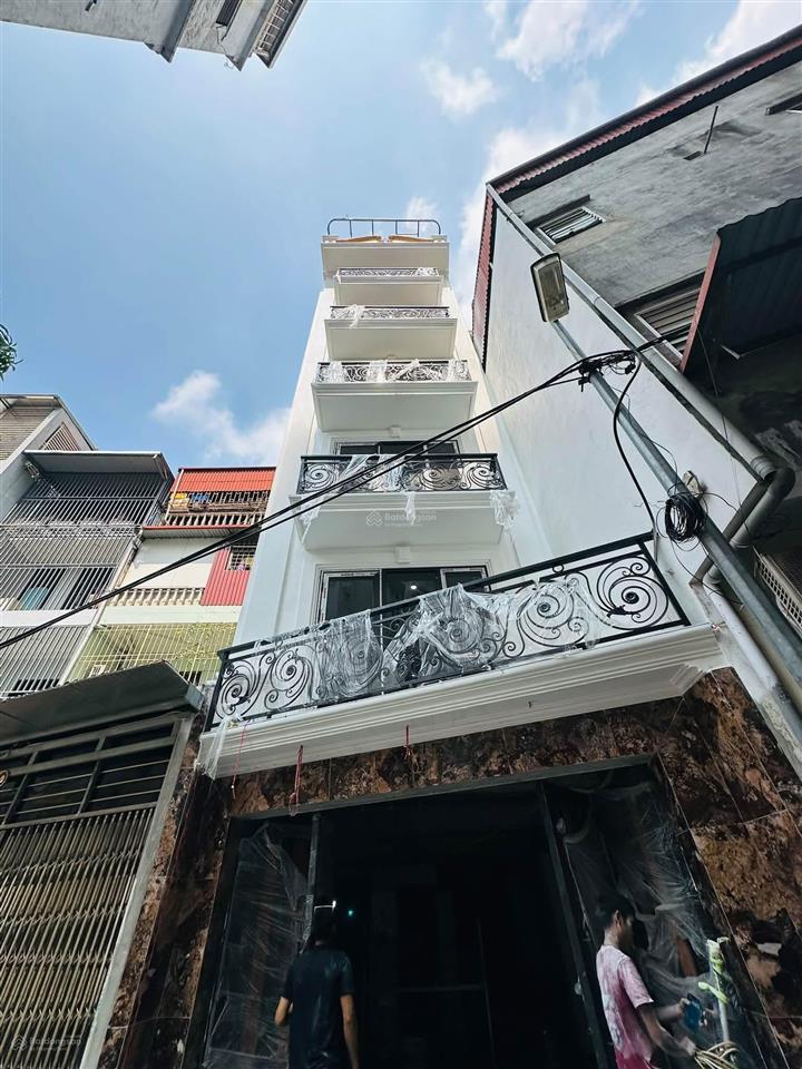 Ô tô đỗ cổng phố bạch mai 55m2 x6t thang máy giá hơn 10 tỷ sổ cc có tl 2 thoáng