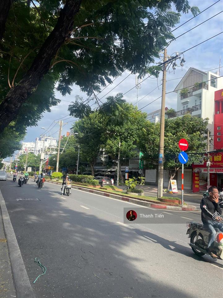 Một trong số ít bàu cát đôi. nhà 5 tầng 4x19m. hđt 45tr/tháng  vị trí đẹp. giá giảm sâu
