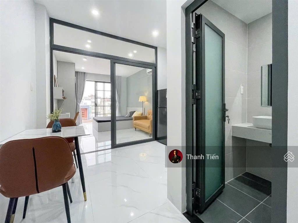 Mặt tiền bàu cát. nhà 6 tầng (7x17m). 11 phòng vip,hdt 100tr/tháng.phố ngân hàng,khách sạn  21,5tỷ