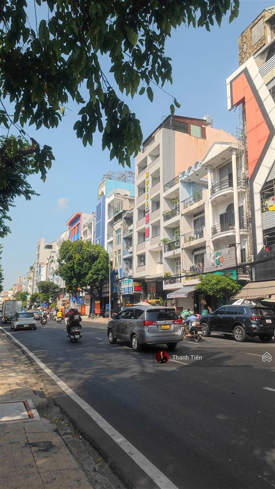 Mặt tiền k300 giá hẻm. nhà 6 tầng thang máy, dòng tiền 90tr/tháng. khu sầm uất có vỉa hè  21,5 tỷ