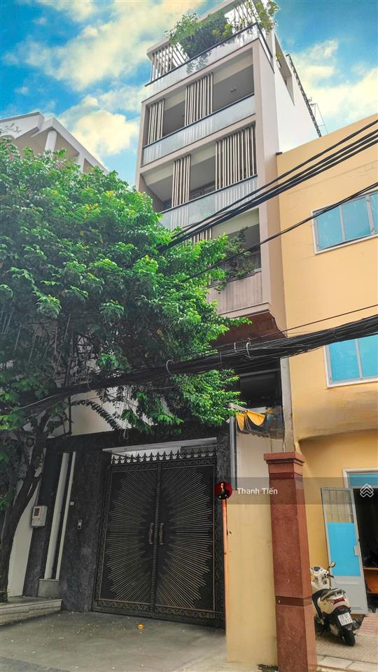 Tòa nhà hầm + 6 tầng thang máy (5,5x24m). ngay khách sạn đệ nhất, đoạn kinh doanh tốt  33 tỷ