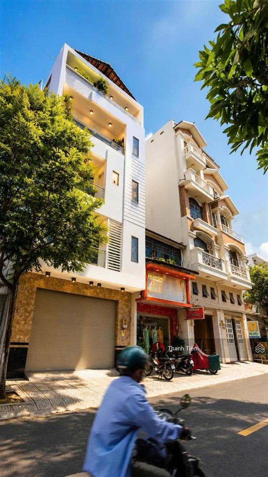Bán nhà mới xây (6,5x13m) có thang máy. mặt tiền nguyễn hồng đào ngay metro số 2  chỉ 23,5 tỷ