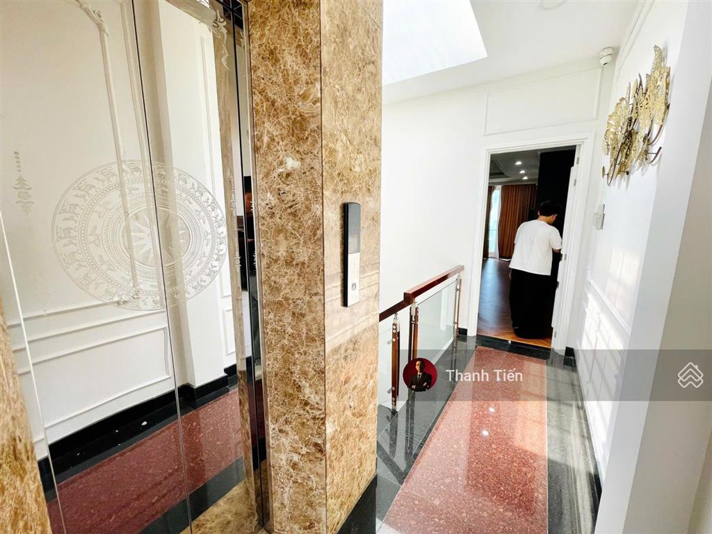 Bán nhà 6 tầng thang máy (6,5x17m). 18 phòng full nội thất. đường nhựa 8m lê văn sỹ  23 tỷ tl