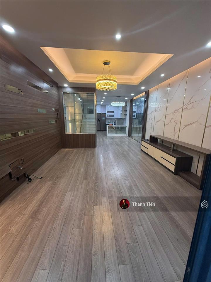 500m sang q10. bán nhà 5 tầng thang máy (5x15m). đường nhựa 8m khu dân trí  15,5 tỷ thương lượng