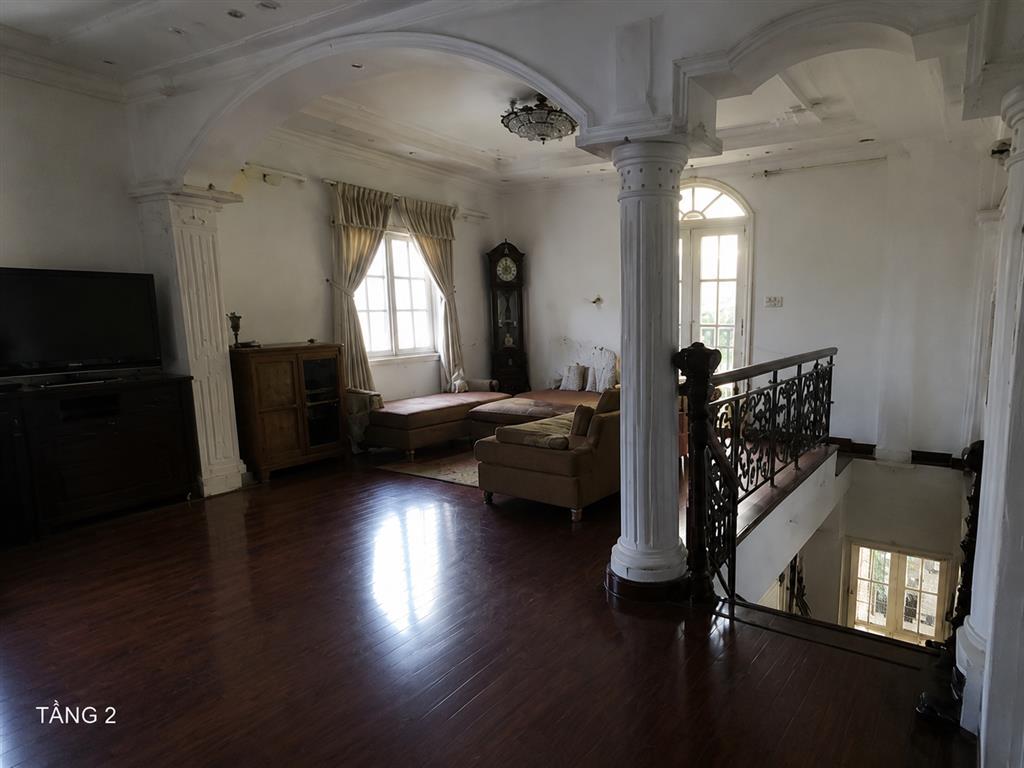 Mặt tiền nguyễn minh hoàng k300 rẻ hơn hẻm. biệt thự tân cổ điển 7x14m. giảm 2 tỷ về 23 tỷ tl