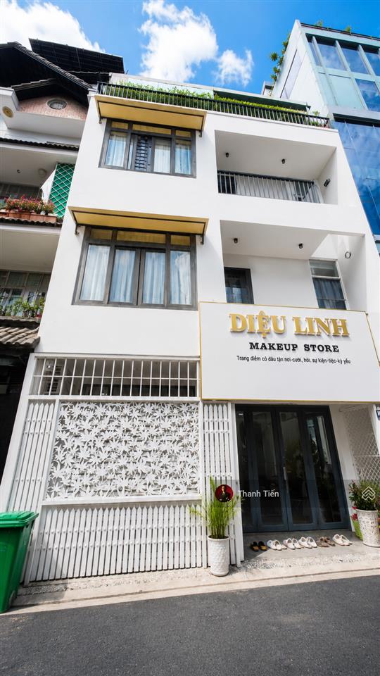 Khuôn đất siêu hiếm 8x18m, sẵn nhà 4 tầng. hđt 70tr/th. hẻm nhựa 8m sát mặt tiền trương công định
