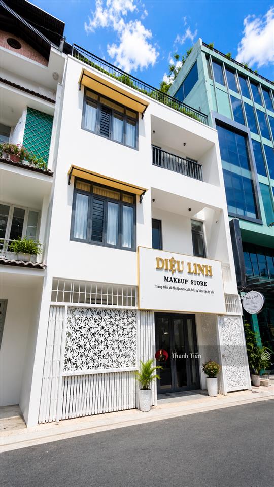 Khuôn đất siêu hiếm 8x18m, sẵn nhà 4 tầng. hđt 70tr/th. hẻm nhựa 8m sát mặt tiền trương công định