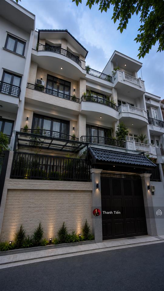 Bán nhà đẹp 5 tầng 8x16m. hđt 60tr/tháng. hẻm vip đường hồng hà, khu công chức  26,5 tỷ tl