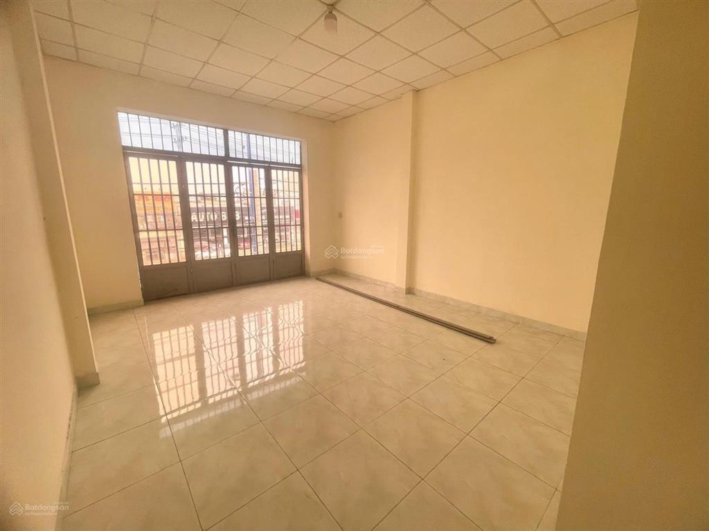 Lô góc mặt tiền kinh doanh đặng thúc vịnh hóc môn  4.5 x 20 vuông vức  shr chỉ hơn 80tr/m2.