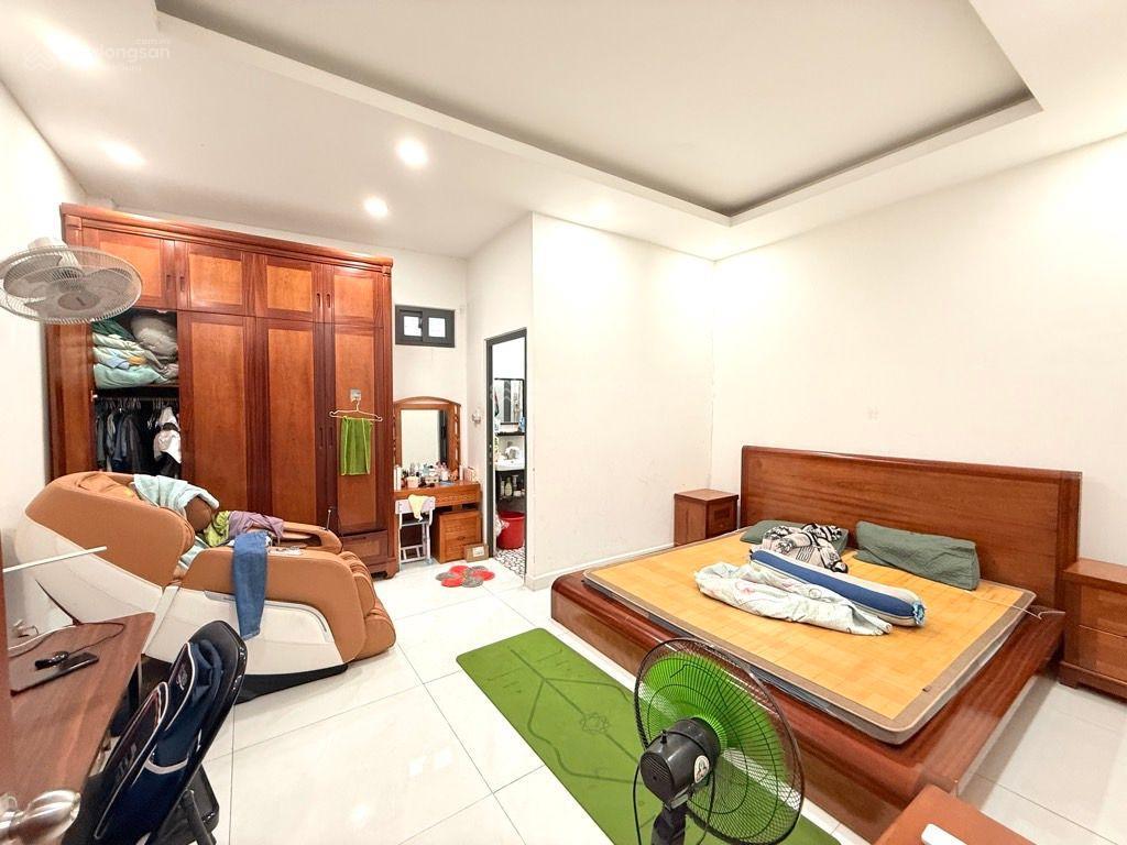 Nhà 5 tầng mặt tiền đường thạnh lộc 54 phường thạnh lộc, q12, dt 50m2 (5mx10m), đường 8m giá 6tỷ