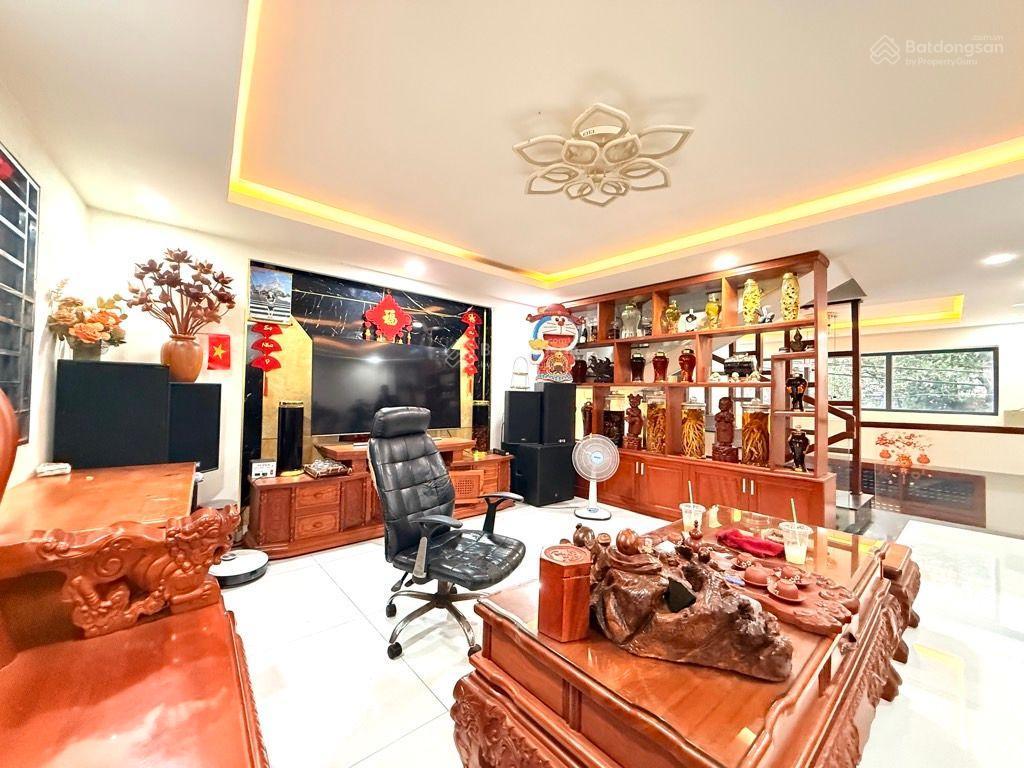 Nhà 5 tầng mặt tiền đường thạnh lộc 54 phường thạnh lộc, q12, dt 50m2 (5mx10m), đường 8m giá 6tỷ