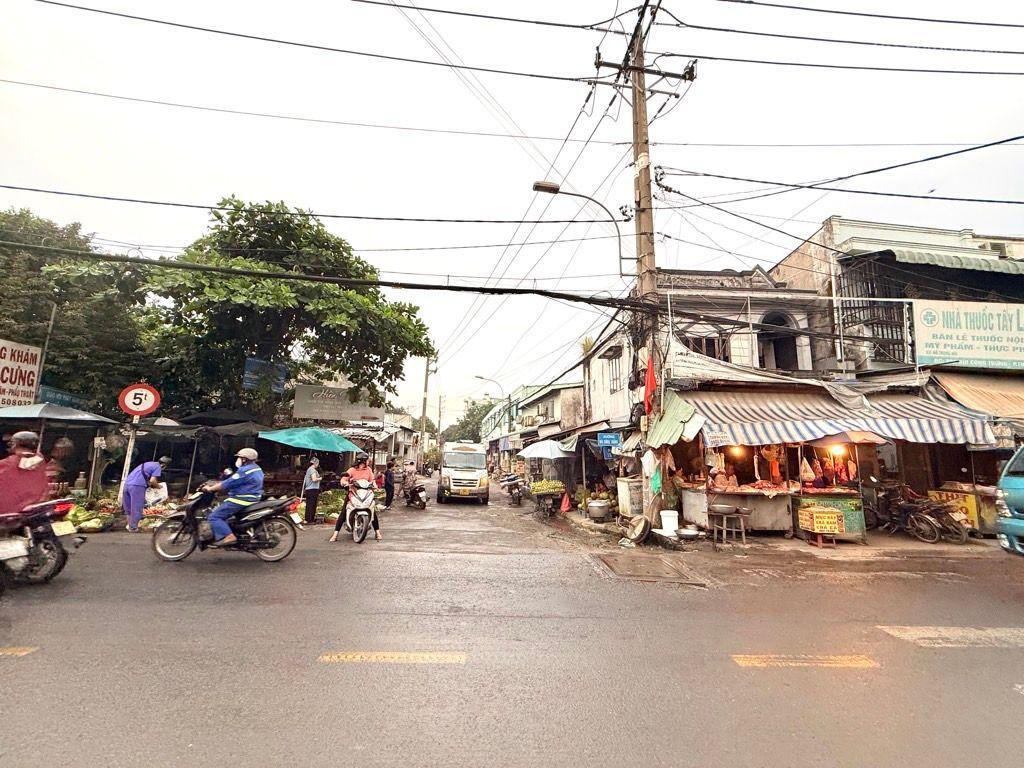 Nhà 5 tầng mặt tiền đường thạnh lộc 54 phường thạnh lộc, q12, dt 50m2 (5mx10m), đường 8m giá 6tỷ