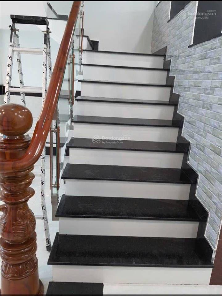 Nhà 4 tầng mặt tiền đường hoa mai (khu dc hiệp thành city), phường ht q12, dt 90m2 (5x18) đường 10m