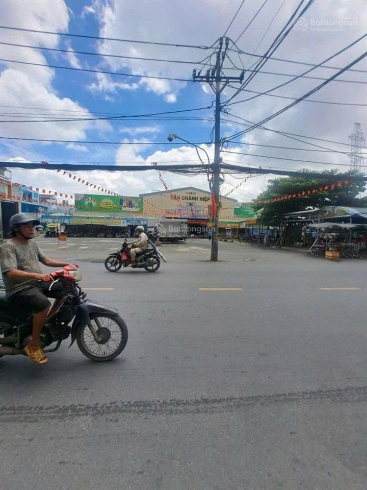 Nhà 2 tầng mặt tiền đường tmt12, phường tmt, q12, dt 339,7m2 (9mx38m) đường 20m dòng tiền 20tr/th