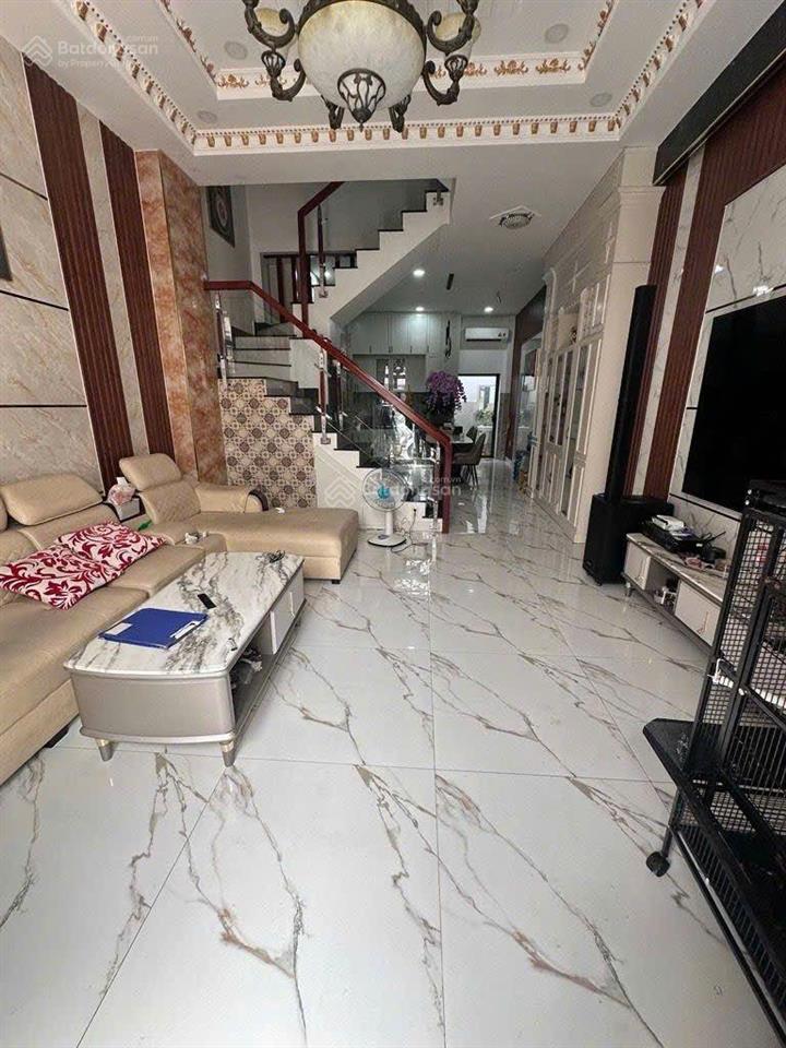 Nhà 4 tầng full nội thất đường hà huy giáp, phường thạnh lộc, q12, dt 68m2 (4,3mx16m) hẻm ôtô