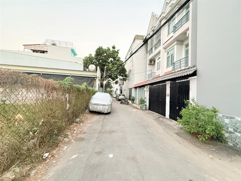 Đất thổ cư đường trần thị năm, phường tân chánh hiệp, q12. dt 122,2m2 (5mx25m), hẻm 6m giá 7,6tỷ