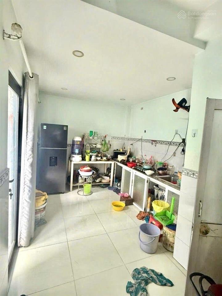 Nhà 3 tầng mặt tiền đường hiệp thành 06, phường hiệp thành, q12, dt 96m2 .đường 10m giá 7,5 tỷ.