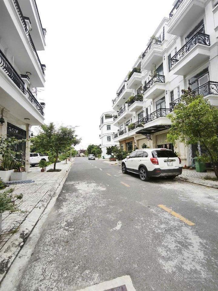 Nhà 4 tầng full nội thất đường võ thị liễu , phường an phú đông q12 dt 52,3m2 (4,1mx13m)giá 6,5 tỷ