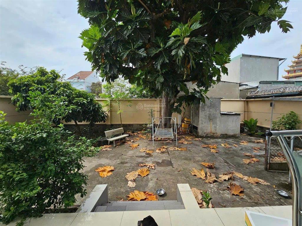 Biệt thự 2 tầng mặt tiền đường thạnh lộc 49, phường thạnh lộc, q12, dt 571m2 (13,85mx41m)