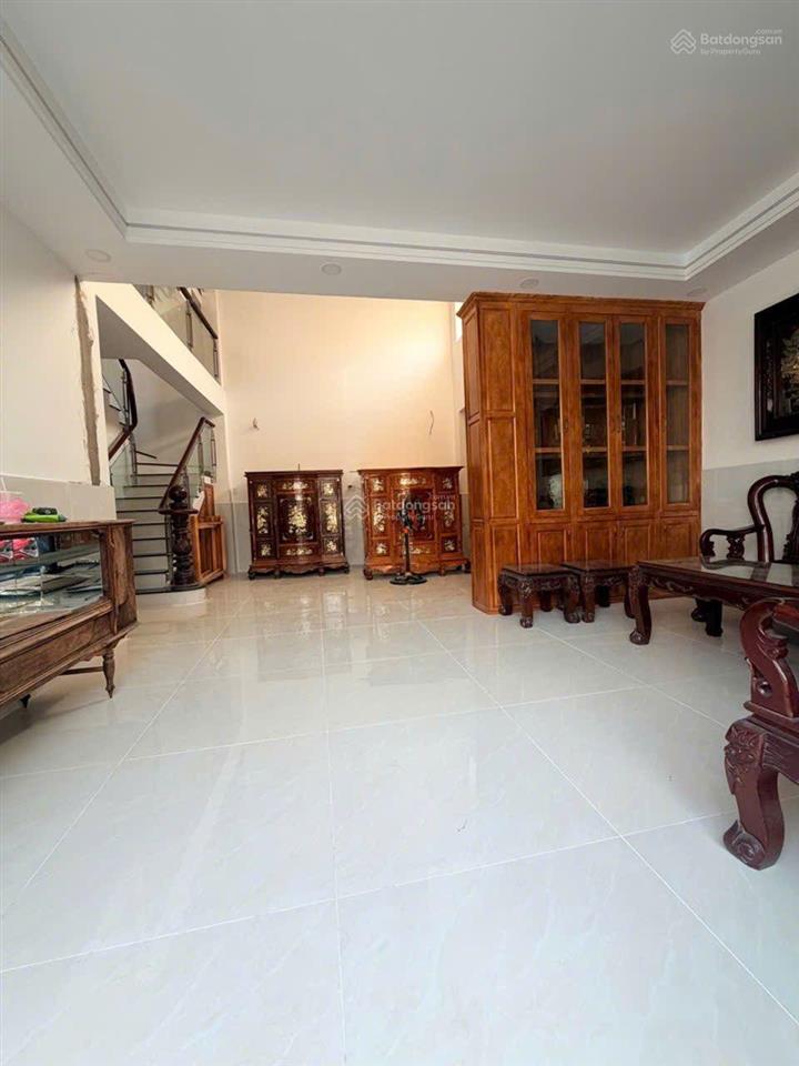 Biệt thự 4 tầng đường quốc lộ 1a phường an phú đông q12, dt 200m (12*12)hẻm 7m giá 9,9tỷ
