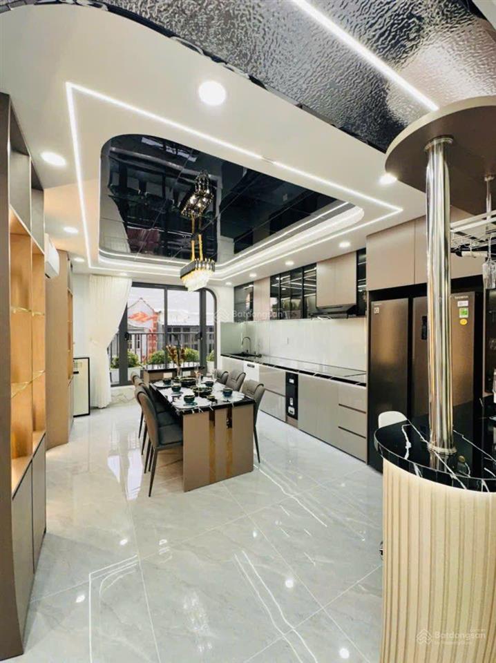 Nhà 5 tầng thang máy+ full nội thất đường thạnh xuân 25 phường thạnh xuân q12, 60m hẻm 8m