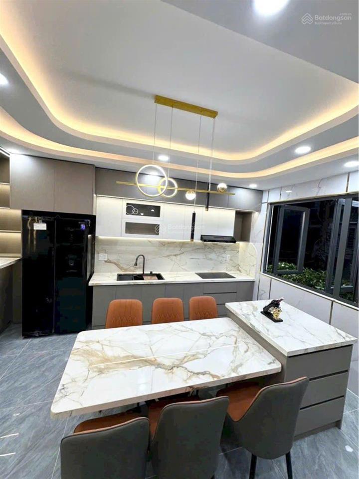 Nhà 5 tầng full nội thất đường thạnh lộc 31 phường thạnh lộc q12, dt 63m (4,5*14) hẻm 8m