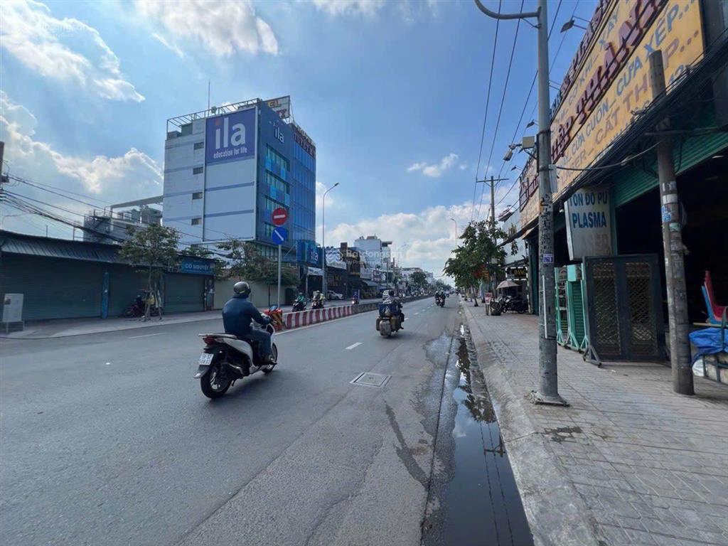 Nhà cấp 4 mặt tiền kinh doanh đường hà huy giáp phường thạnh lộc q12,dt 104m2,đường 12m giá 13,5