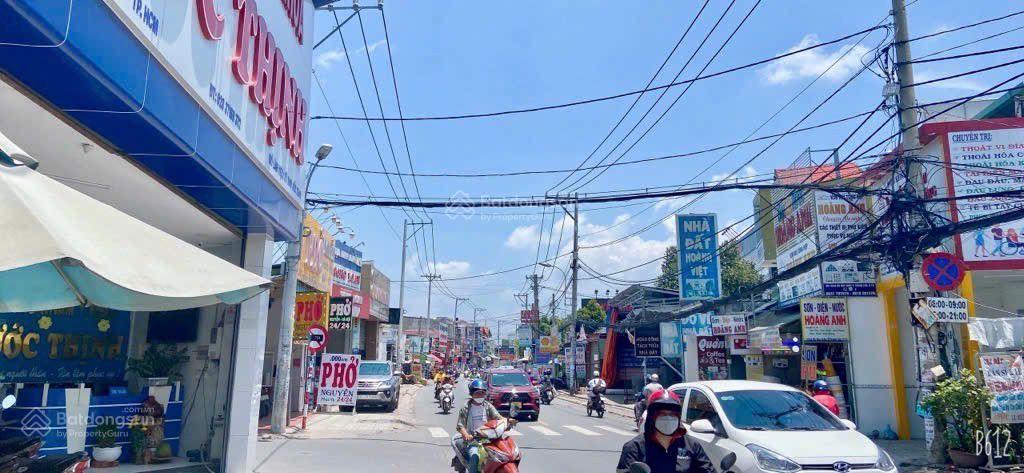 Ngộp bank  nhà cấp 4 mặt tiền đường hà huy giáp phường thạnh xuân q12, dt 350m (6,5/10x46)
