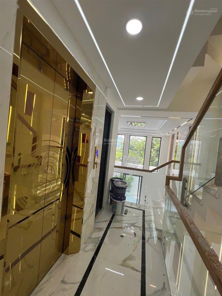 Nhà 5 tầng thang máy đường thạnh lộc 14 phường thạnh lộc q12, dt 79m. đường 10m giá 9,1tỷ