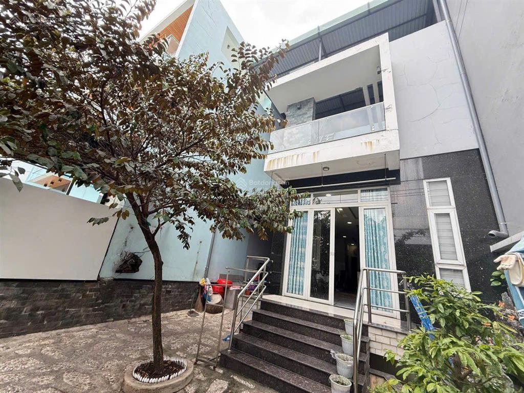 Biệt thự 3 tầng mặt tiền đường nguyễn thị nhuần phường an phú đông q12, dt 222m (7,4/7,6 x30)