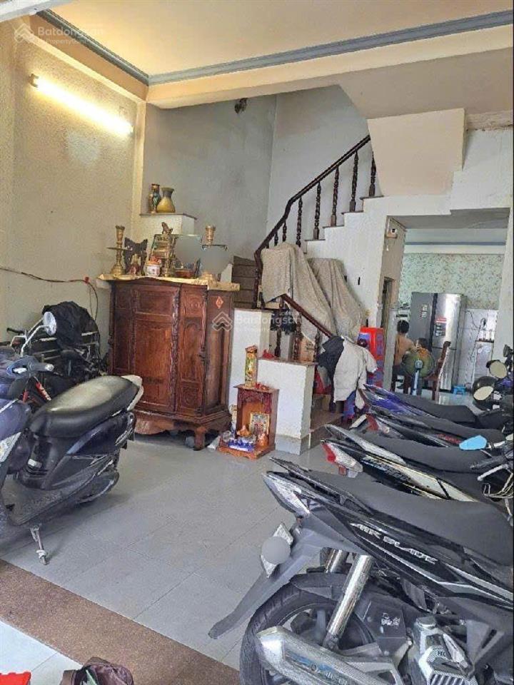 Nhà 3 tầng mặt tiền đường đông hưng thuận 10, phường đông hưng thuận, quận 12, dt 196m2 (9,5mx14m)