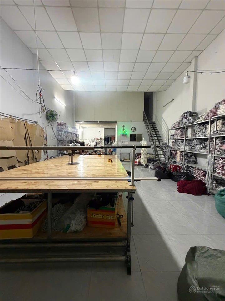 Nhà 2 tầng 1/ đường tân thới hiệp 21, phường tân thới hiệp, quận 12, dt 104m2 (5,6mx18m) hẻm ô tô